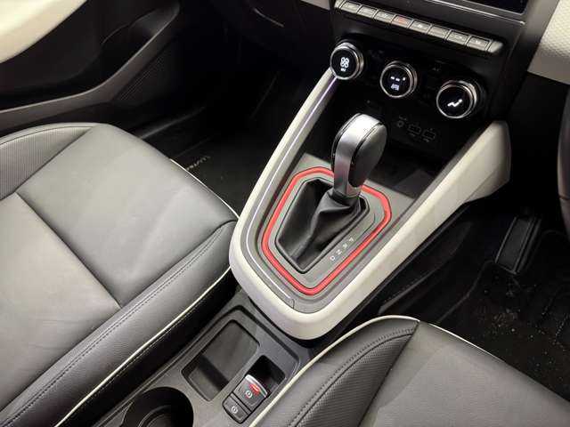 ルノー ルノー ルーテシア インテンス テックパック 千葉県 2021(令3)年 2.5万km ルージュフラムM ＡＣＣ　/黒革　/ディスプレイオーディオ　/ＢＯＳＥサウンド　/３６０°　/Ｂｌｕｅｔｏｏｔｈ接続　/シートＨ　/ステアリングヒーター　/ＬＥＤライト　/オートハイビーム　/衝突軽減Ｂ　/ＢＳＭ　/ＬＫＡ　/ＥＴＣ　/ドラレコ