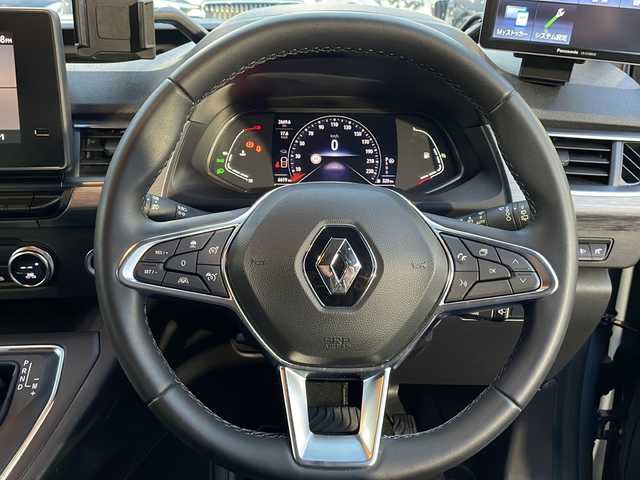 ルノー ルノー カングー ヴァリエテ 東京都 2024(令6)年 0.7万km グレー 車体色　KPW　グリ・アーバン（スモーキーグレー）/ヴァリエテ（2023年限定200台）/ワンオーナー/新車時保証書　取扱説明書　記録簿/レーンセンタリングアシスト/アダプティブクルーズコントロール/ブラインドスポットモニター/ディスプレイオーディオ/【USB/Bluetooth接続】/バックカメラ　ETC/ドライブレコーダー（前後）/LEDヘッドライト/サイド/カーテンエアバッグ/スマートキー×２/COXボディーダンパー【ディーラー取付】/ルーフレール