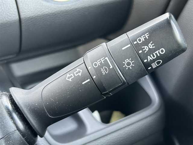 ホンダ Ｎ ＢＯＸ カスタム G L ターボ ホンダセンシング 愛媛県 2018(平30)年 4.4万km ゴールド 両側パワースライドドア/バックカメラ/LEDオートライト/クルーズコントロール　追従機能付き/純正１５インチアルミホイール/レーンキープアシスト/アイドリングストップ/カーテンエアバック/純正フロアマット/ハーフレザーシート/エンジンスタートボタン/CDチェンジャー/AAC/ABS/USB入力端子/ETC/パワーステアリング/パワーウィンドウ/スマートキー