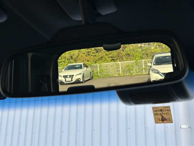 ホンダ Ｎ ＢＯＸ カスタム G L ターボ ホンダセンシング 愛媛県 2018(平30)年 4.4万km ゴールド 両側パワースライドドア/バックカメラ/LEDオートライト/クルーズコントロール　追従機能付き/純正１５インチアルミホイール/レーンキープアシスト/アイドリングストップ/カーテンエアバック/純正フロアマット/ハーフレザーシート/エンジンスタートボタン/CDチェンジャー/AAC/ABS/USB入力端子/ETC/パワーステアリング/パワーウィンドウ/スマートキー
