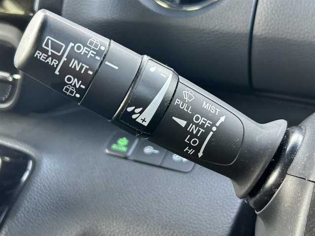 ホンダ Ｎ ＢＯＸ カスタム G L ターボ ホンダセンシング 愛媛県 2018(平30)年 4.4万km ゴールド 両側パワースライドドア/バックカメラ/LEDオートライト/クルーズコントロール　追従機能付き/純正１５インチアルミホイール/レーンキープアシスト/アイドリングストップ/カーテンエアバック/純正フロアマット/ハーフレザーシート/エンジンスタートボタン/CDチェンジャー/AAC/ABS/USB入力端子/ETC/パワーステアリング/パワーウィンドウ/スマートキー