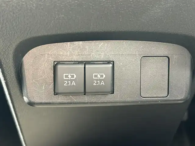 トヨタ シエンタ ハイブリッド G 島根県 2020(令2)年 7.4万km ホワイトパールクリスタルシャイン トヨタセーフティセンス/純正ナビ/CD/Bluetooth/バックカメラ/両側パワースライドドア/クルーズコントロール/オートマチックハイビーム /コーナーセンサー /LDA/ビルトインETC/前後ドライブレコーダー/スマートキー/スペアキー /プッシュスタート /純正フロアマット