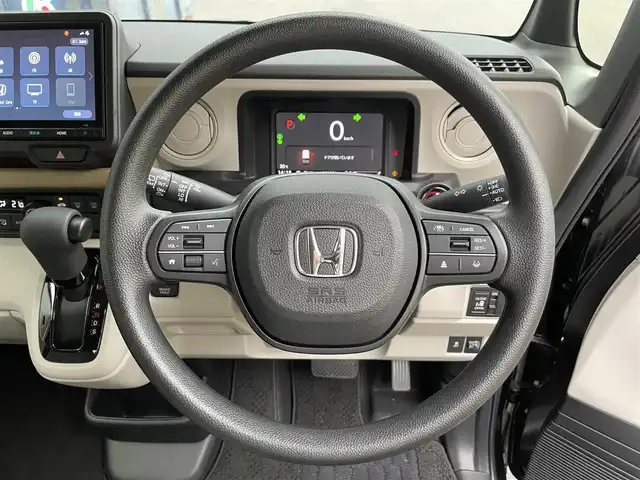 ホンダ Ｎ ＢＯＸ 滋賀県 2024(令6)年 0.2万km クリスタルブラックパール 禁煙車/純正８型ナビ/バックカメラ/ドライブレコーダー/ＬＥＤライト/ステアリングスイッチ/ホンダセンシング/●衝突軽減ブレーキ/●先行車発進お知らせ機能/●歩行者事故低減ステアリング/●路外逸脱抑制機能/●標識認識機能/●渋滞追従機能付アダプティブクルーズコントロール/●車線維持支援システム/●誤発進抑制機能/●後方誤発進抑制機能/●近距離衝突軽減ブレーキ/●急アクセル抑制機能/●パーキングセンサーシステム/●オートハイビーム/片側パワースライドドア/オートライト/スマートキー/オートブレーキホールド/電動格納ミラー