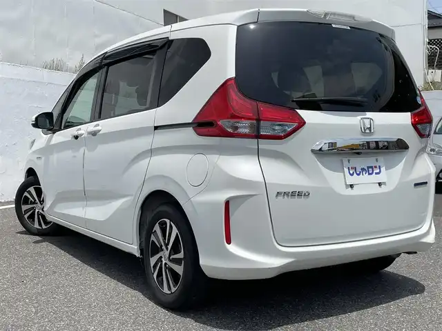 ホンダ フリード ハイブリット G ホンダセンシング 千葉県 2018(平30)年 11.1万km ホワイトオーキッドパール (株)IDOMが運営する【じしゃロン八千代店】の自社ローン専用車両になります。/こちらは現金またはオートローンご利用時の価格です。自社ローンご希望の方は別途その旨お申付け下さい/安全運転支援システム『ホンダセンシング』/両側パワースライドドア/クルーズコントロール/バックカメラ/Bluetoothオーディオ対応ナビ