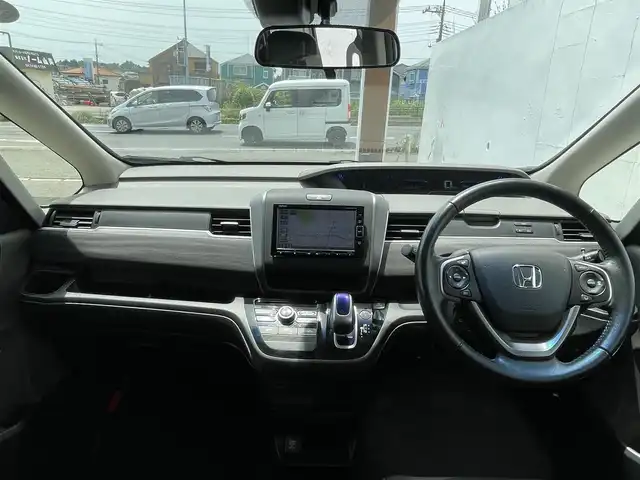 ホンダ フリード ハイブリット G ホンダセンシング 千葉県 2018(平30)年 11.1万km ホワイトオーキッドパール (株)IDOMが運営する【じしゃロン八千代店】の自社ローン専用車両になります。/こちらは現金またはオートローンご利用時の価格です。自社ローンご希望の方は別途その旨お申付け下さい/安全運転支援システム『ホンダセンシング』/両側パワースライドドア/クルーズコントロール/バックカメラ/Bluetoothオーディオ対応ナビ