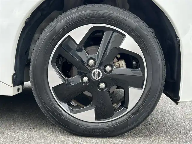 日産 ルークス ハイウェイスター X 静岡県 2020(令2)年 2万km ホワイトパール エマージェンシーブレーキ/純正SDナビ(MJ119D-w)/　AM FM CD Bluetooth/ビルトインETC/LEDオートヘッドライト/片側パワースライド/純正14インチアルミホイール/スマートキー2本/リアサンシェード/ワンオーナー/フルセグTV/アラウンドビューモニター/前方ドライブレコーダー