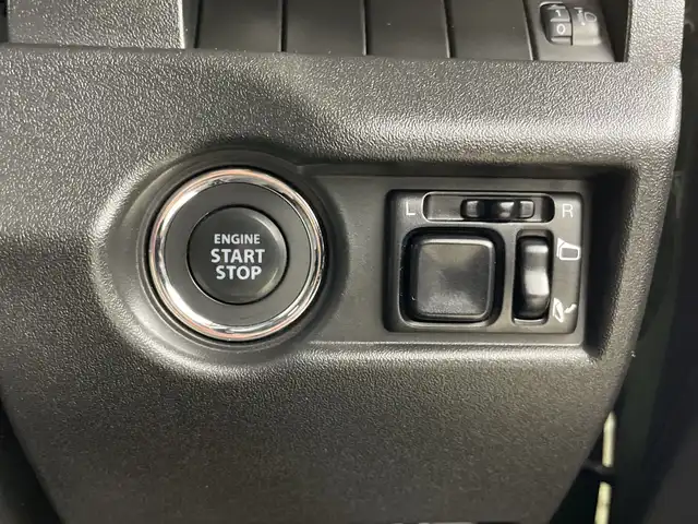 スズキ ジムニー XL 愛知県 2020(令2)年 3.9万km ジャングルグリーン ４WD/ターボ/純正8Vインチナビ（ＡＶＩＣ－ＲＬＳ９０１ＩＩ）/（フルセグTV/CD/DVD/Bluetooth/SD）/バックカメラ/ETC/前席シートヒーター/ダウンヒルアシスト/スマートキー/プッシュスタート/フロントフォグランプ/純正フロアマット/純正ドアバイザー/オートエアコン/横滑り防止装置