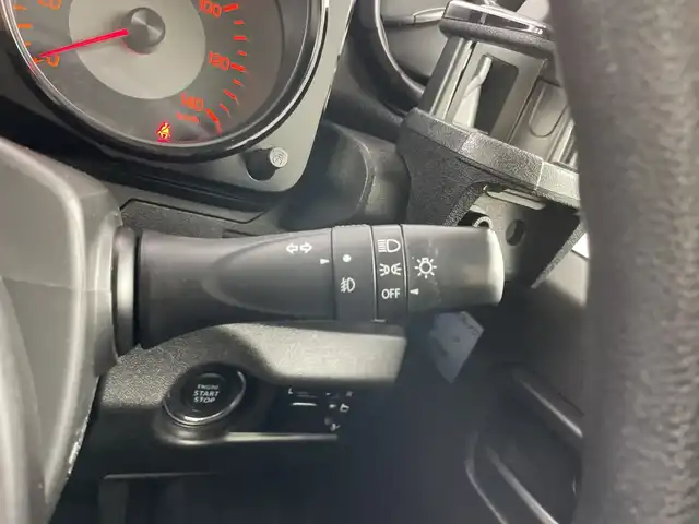 スズキ ジムニー XL 愛知県 2020(令2)年 3.9万km ジャングルグリーン ４WD/ターボ/純正8Vインチナビ（ＡＶＩＣ－ＲＬＳ９０１ＩＩ）/（フルセグTV/CD/DVD/Bluetooth/SD）/バックカメラ/ETC/前席シートヒーター/ダウンヒルアシスト/スマートキー/プッシュスタート/フロントフォグランプ/純正フロアマット/純正ドアバイザー/オートエアコン/横滑り防止装置