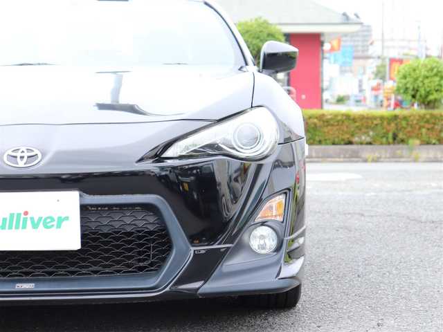 トヨタ ８６ GT 神奈川県 2015(平27)年 6.3万km 黒 ワンオーナー /ドラレコ /純正17インチAW/TRDエアロ(フロント、リア、サイド)/TRDマフラー/社外メモリナビ/フルセグテレビ/バックカメラ/プッシュスタート/ETC2.0/純正LEDクリアランス付ヘッドライト/フロントフォグランプ/クルーズコントロール/デジタルスピードメーター/パドルシフト/左右独立温度調整オートエアコン/スペアキー×1/保証書/取説