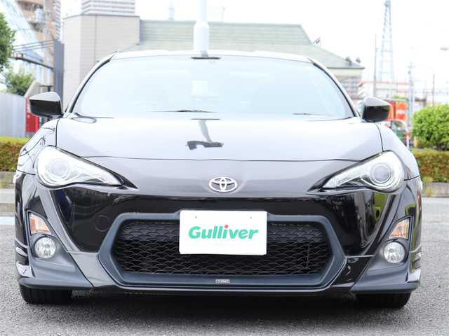 トヨタ ８６ GT 神奈川県 2015(平27)年 6.3万km 黒 ワンオーナー /ドラレコ /純正17インチAW/TRDエアロ(フロント、リア、サイド)/TRDマフラー/社外メモリナビ/フルセグテレビ/バックカメラ/プッシュスタート/ETC2.0/純正LEDクリアランス付ヘッドライト/フロントフォグランプ/クルーズコントロール/デジタルスピードメーター/パドルシフト/左右独立温度調整オートエアコン/スペアキー×1/保証書/取説