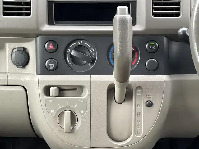 スズキ エブリイ PA 岐阜県 2010(平22)年 4.1万km シルキーシルバーメタリック 4WD/CDプレーヤー/(AM.FM)/両側スライドドア/積み込みサマータイヤ4本/スペアキー/取扱説明書