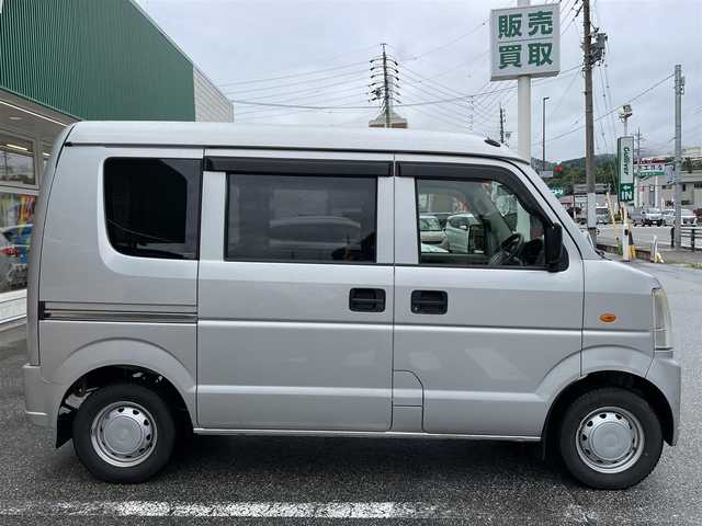 スズキ エブリイ PA 岐阜県 2010(平22)年 4.1万km シルキーシルバーメタリック 4WD/CDプレーヤー/(AM.FM)/両側スライドドア/積み込みサマータイヤ4本/スペアキー/取扱説明書