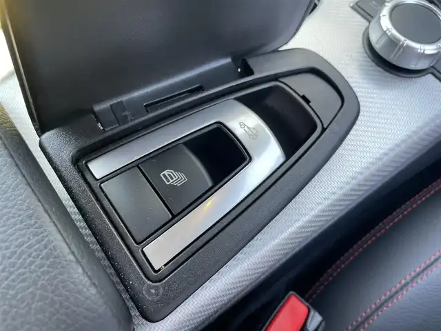 メルセデス・ベンツ ＳＬＣ１８０ スポーツ 富山県 2019(平31)年 0.6万km 黒 ワンオーナー/純正ナビ/フルセグＴＶ/Bluetooth/DVD再生/プッシュスタートエンジン/スマートキー/レザーシート/シートヒーター/パワーシート/レーダークルーズコントロール/ブラインドスポットモニター/LEDオートライト/コーナーセンサー/ビルトインETC/ドライブレコーダー