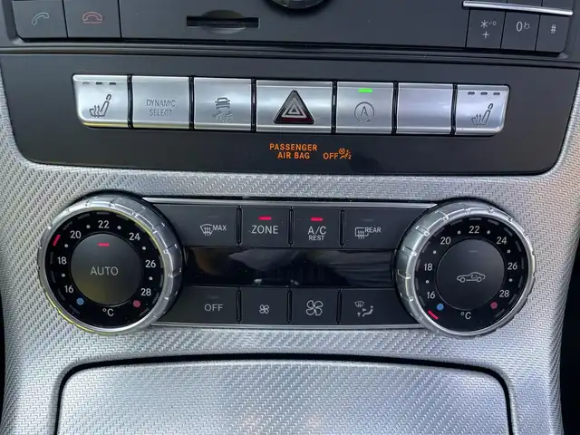 メルセデス・ベンツ ＳＬＣ１８０ スポーツ 富山県 2019(平31)年 0.6万km 黒 ワンオーナー/純正ナビ/フルセグＴＶ/Bluetooth/DVD再生/プッシュスタートエンジン/スマートキー/レザーシート/シートヒーター/パワーシート/レーダークルーズコントロール/ブラインドスポットモニター/LEDオートライト/コーナーセンサー/ビルトインETC/ドライブレコーダー