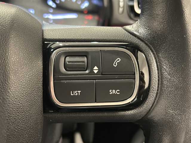 シトロエン Ｃ３ エル 新潟県 2018(平30)年 2.8万km ブランバンキーズ アクティブセーフティブレーキ/純正ナビ/フルセグTV/バックカメラ/ETC/クルーズコントロール/インテリジェントハイビーム/純正17インチアルミホイール/オールシーズンタイヤ/コーナーセンサー/アイドリングストップ/スマートキー/プッシュスタート