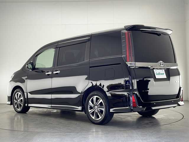 トヨタ ノア Si ダブルバイビーⅡ 宮崎県 2020(令2)年 6.7万km ブラック ワンオーナー/純正10インチメモリーナビ/ CD DVD MSV BTオーディオ フルセグTV/バックカメラ/前後クリアランスソナー /レーンディパーチャーアラート/プリクラッシュセーフティ/両側パワースライドドア /純正12.1型フリップダウンモニター/クルーズコントロール/ステアリングリモコン/純正LEDヘッドライト/LEDフォグライト/純正フロアマット/ビルトインETC