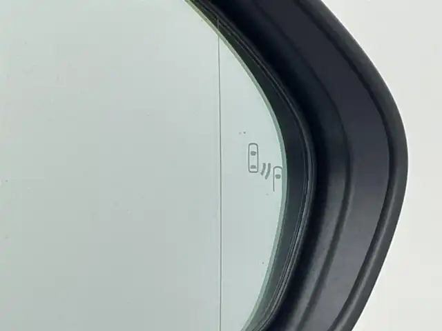 トヨタ カムリ WS 福岡県 2021(令3)年 8.3万km プラチナホワイトパールマイカ 純正８型ＤＡナビ／フルセグＴＶ　/バックカメラ　/ＥＴＣ　/前後ドラレコ　/レーダークルコン　/コーナーセンサー　/衝突軽減ブレーキ　/レーンキープ　/ＢＳＭ　/アクセル踏み間違い防止　/ハーフレザー　/パワーシート　/ＬＥＤヘッドライト