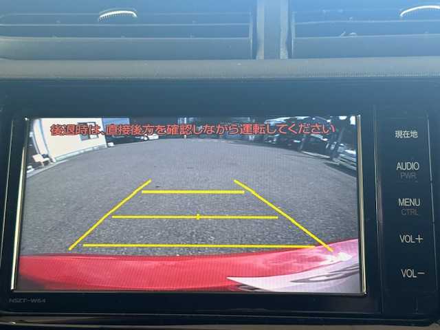 トヨタ アクア S 大阪府 2015(平27)年 5.4万km スーパーレッドⅤ /禁煙車//純正SDナビ【NSZT-W64】//フルTV・Bluetooth・CD・DVD・ラジオ//バックカメラ//前席シートヒーター//LEDヘッドライト//社外１５インチAW//プッシュスタート//スマートキー//取扱説明書//保証書//スペアキー