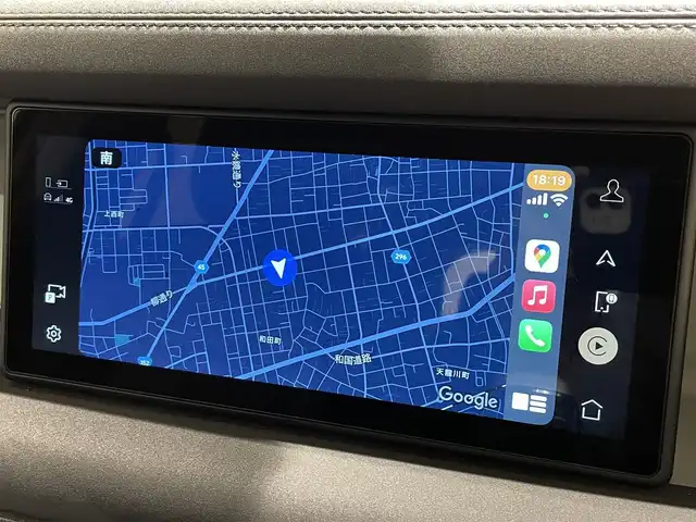 ランドローバー ランドローバー ディフェンダー 110XダイナミックSE 静岡県 2021(令3)年 0.4万km グレーⅡ 衝突軽減Ｂ　/半革　/ＣａｒＰｌａｙ　/サンルーフ　/ＭＥＲＩＤＩＡＮサウンド　/３６０°カメラ　/パワーシート／ヒーター／メモリ　/純正２０ＡＷ　/アイドリングストップ　/ＢＳＭ　/ＬＫＡ　/スマートキー