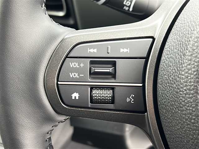 ホンダ フリード ハイブリット e:HEV クロスター 福島県 2025(令7)年 0.1千km クリスタルブラックパール /登録済未使用車//4WD//ホンダセンシング/・衝突軽減ブレーキ/・路外逸脱抑制機能/・先行車発進お知らせ機能/・アダプティブクルーズコントロール/・車線維持支援システム/・パーキングセンサー//ブラインドスポットモニター//マルチビューカメラシステム//メーカーOP9型ナビ/・BT.スマホ連携/・フルセグTV//両側パワースライドドア//前席シートヒーター//プッシュスタート//スマートキー×2//電動パーキングブレーキ//ブレーキホールド//LEDヘッドライト//LEDフォグライト//ステアリングスイッチ//純正15インチAW//ワイパーデアイサー