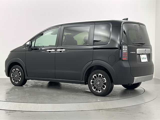 ホンダ フリード ハイブリット e:HEV クロスター 福島県 2025(令7)年 0.1千km クリスタルブラックパール /登録済未使用車//4WD//ホンダセンシング/・衝突軽減ブレーキ/・路外逸脱抑制機能/・先行車発進お知らせ機能/・アダプティブクルーズコントロール/・車線維持支援システム/・パーキングセンサー//ブラインドスポットモニター//マルチビューカメラシステム//メーカーOP9型ナビ/・BT.スマホ連携/・フルセグTV//両側パワースライドドア//前席シートヒーター//プッシュスタート//スマートキー×2//電動パーキングブレーキ//ブレーキホールド//LEDヘッドライト//LEDフォグライト//ステアリングスイッチ//純正15インチAW//ワイパーデアイサー