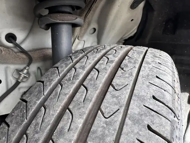 トヨタ ルーミー G 宮城県 2021(令3)年 5.3万km パールホワイトⅢ スマートアシスト/・衝突回避支援ブレーキ機能/・衝突警報機能/・車線逸脱警報機能/・路側逸脱警報/・ブレーキ制御付誤発進抑制機能/・オートハイビーム/・コーナーセンサー/・ふらつき警報/・標識認識機能/・先行車発進お知らせ機能/純正ナビ（NSZT-W68T）/・CD/DVD/・Bluetooth/・フルセグＴＶ/ビルトインETC/ドライブレコーダー/ウェルカムパワースライドドア（両側）/LEDヘッドランプ/オートライト/スマートキー＆プッシュスタート/電動格納ミラー/純正ドアバイザー/純正フロアマット/Wエアバッグ