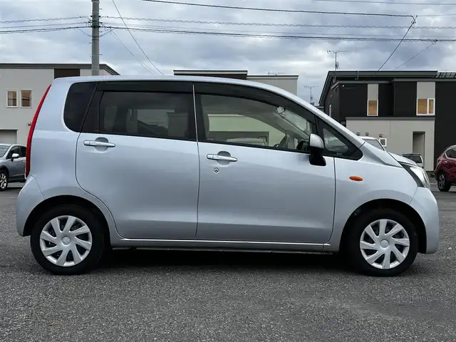 ダイハツ ムーヴ L スマートセレクション SA 道央・札幌 2014(平26)年 16.1万km ブライトシルバーメタリック ４WD/純正メモリーナビ/AM/FM/SD/CD/DVD/ワンセグ/衝突被害軽減ブレーキ/横滑り防止装置/ETC/アイドリングストップ/リモコンキー/ハロゲンヘッドライト/ヘッドライトレベライザー/電動格納ミラー/純正フロアマット/ドアバイザー/社外エンジンスターター