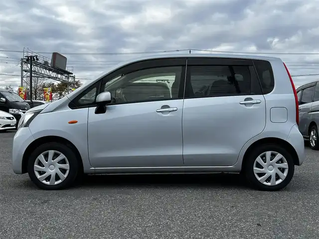 ダイハツ ムーヴ L スマートセレクション SA 道央・札幌 2014(平26)年 16.1万km ブライトシルバーメタリック ４WD/純正メモリーナビ/AM/FM/SD/CD/DVD/ワンセグ/衝突被害軽減ブレーキ/横滑り防止装置/ETC/アイドリングストップ/リモコンキー/ハロゲンヘッドライト/ヘッドライトレベライザー/電動格納ミラー/純正フロアマット/ドアバイザー/社外エンジンスターター