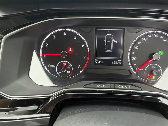 フォルクスワーゲン ポロ TSIハイライン 愛知県 2020(令2)年 6万km ディープブラックパールエフェクト ワンオーナー/メーカーオプションナビ【Bluetooth CD DVD SD フルセグ】/バックカメラ/ビルトインETC2.0/ドライブレコーダー/レーダークルーズコントロール/ブラインドスポットモニター/リアトラフィックアラート/フロントアシスト/パーキングアシスト/アイドリングストップ/ステアリングリモコン/スマートキー【スペア1本】/純正フロアマット/純正アルミホイール/禁煙車