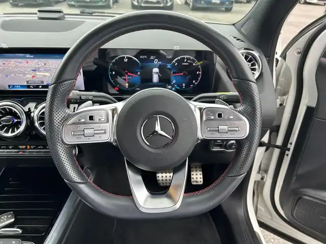 メルセデス・ベンツ Ｍ・ベンツ ＧＬＡ２００ｄ 4マチック AMGライン 滋賀県 2022(令4)年 2.3万km ポーラホワイト ワンオーナー/レーダーセーフティパッケージ/純正ナビ/地デジ/Bluetooth/ワイヤレス充電/全方位カメラ/黒半革/パワーシート/シートヒーター/純正19インチAW/純正ドライブレコーダー（360°）/ETC