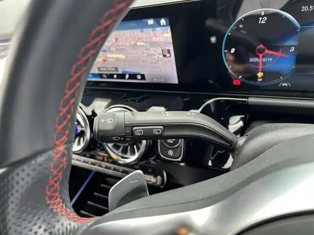 メルセデス・ベンツ Ｍ・ベンツ ＧＬＡ２００ｄ 4マチック AMGライン 滋賀県 2022(令4)年 2.3万km ポーラホワイト ワンオーナー/レーダーセーフティパッケージ/純正ナビ/地デジ/Bluetooth/ワイヤレス充電/全方位カメラ/黒半革/パワーシート/シートヒーター/純正19インチAW/純正ドライブレコーダー（360°）/ETC