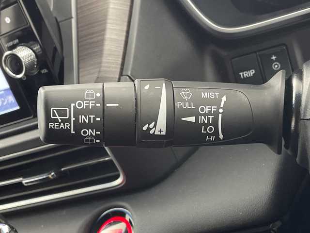 ホンダ オデッセイ ハイブリッド e:HEVアブソルート EX 岐阜県 2021(令3)年 5万km プレミアムヴィーナスブラックP 純正１０インチナビ/純正フリップダウンモニター/CD/DVD/Bluetoth/SD/USB/HDMI/フルセグTV/マルチビューカメラシステム/アドバンスドルームミラー/ブラインドスポットインフォメーション/スマートパーキングアシスト/両側パワースライドドア/衝突軽減ブレーキ/路外逸脱抑制機能/アダプティブクルーズコントロール/パーキングセンサー/標識認識機能/パワーテールゲート/シートヒーター/パワーシート/ハーフレザーシート/前後ドライブレコーダー/ETC2.0/電動パーキングブレーキ/オートブレーキホールド/後席エアコン/オートLEDヘッドライト/100V電源/純正フロアマット/純正18インチアルミホイール