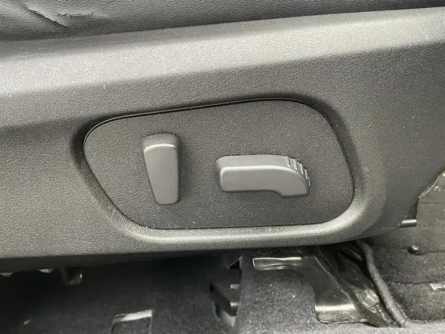 スバル フォレスター S－リミテッド 道南・函館 2016(平28)年 9.4万km アイスシルバーメタリック /純正ナビ//フルセグＴＶ//バックカメラ//クルーズコントロール//ブラインドスポットモニター//シートヒーター//レーンキープアシスト//ステアリング連動ヘッドランプ//衝突軽減ブレーキ//先行車発進通知//パドルシフト//ハーフレザーシート//パワーシート//フロアマット//スマートキー//プッシュスタート//ＥＴＣ