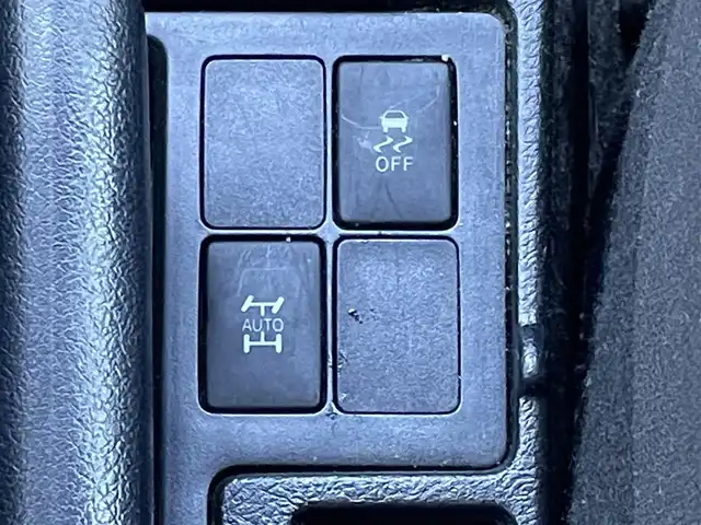 トヨタ ヴィッツ F LEDエディション 宮城県 2016(平28)年 7.9万km ボルドーマイカメタリック ワンオーナー/4WD/純正ＳＤナビ/（ＡＭ／ＦＭ／／ＣＤ／Ｂｌｕｅｔｏｏｔｈ）　/ワンセグテレビ　/横滑り防止装置　/４ＷＤオートモードスイッチ　/フロントワイパーデアイサー　/スマートキー　/プッシュスタート　/ＥＴＣ　/電動格納ミラー/スタッドレス社外AW/（165/70R14）