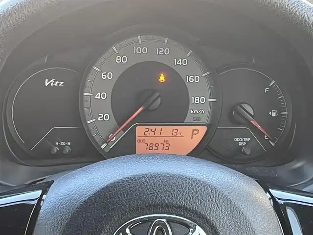 トヨタ ヴィッツ F LEDエディション 宮城県 2016(平28)年 7.9万km ボルドーマイカメタリック ワンオーナー/4WD/純正ＳＤナビ/（ＡＭ／ＦＭ／／ＣＤ／Ｂｌｕｅｔｏｏｔｈ）　/ワンセグテレビ　/横滑り防止装置　/４ＷＤオートモードスイッチ　/フロントワイパーデアイサー　/スマートキー　/プッシュスタート　/ＥＴＣ　/電動格納ミラー/スタッドレス社外AW/（165/70R14）