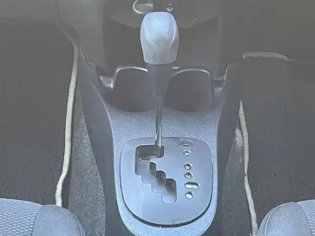 トヨタ ヴィッツ F LEDエディション 宮城県 2016(平28)年 7.9万km ボルドーマイカメタリック ワンオーナー/4WD/純正ＳＤナビ/（ＡＭ／ＦＭ／／ＣＤ／Ｂｌｕｅｔｏｏｔｈ）　/ワンセグテレビ　/横滑り防止装置　/４ＷＤオートモードスイッチ　/フロントワイパーデアイサー　/スマートキー　/プッシュスタート　/ＥＴＣ　/電動格納ミラー/スタッドレス社外AW/（165/70R14）