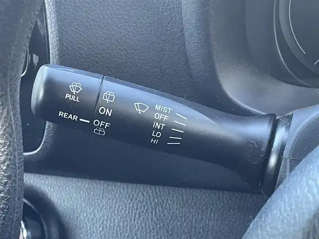 トヨタ ヴィッツ F LEDエディション 宮城県 2016(平28)年 7.9万km ボルドーマイカメタリック ワンオーナー/4WD/純正ＳＤナビ/（ＡＭ／ＦＭ／／ＣＤ／Ｂｌｕｅｔｏｏｔｈ）　/ワンセグテレビ　/横滑り防止装置　/４ＷＤオートモードスイッチ　/フロントワイパーデアイサー　/スマートキー　/プッシュスタート　/ＥＴＣ　/電動格納ミラー/スタッドレス社外AW/（165/70R14）