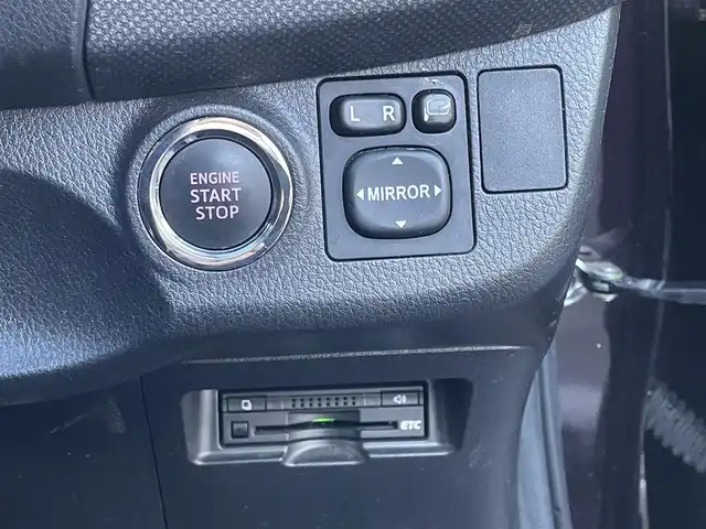 トヨタ ヴィッツ F LEDエディション 宮城県 2016(平28)年 7.9万km ボルドーマイカメタリック ワンオーナー/4WD/純正ＳＤナビ/（ＡＭ／ＦＭ／／ＣＤ／Ｂｌｕｅｔｏｏｔｈ）　/ワンセグテレビ　/横滑り防止装置　/４ＷＤオートモードスイッチ　/フロントワイパーデアイサー　/スマートキー　/プッシュスタート　/ＥＴＣ　/電動格納ミラー/スタッドレス社外AW/（165/70R14）