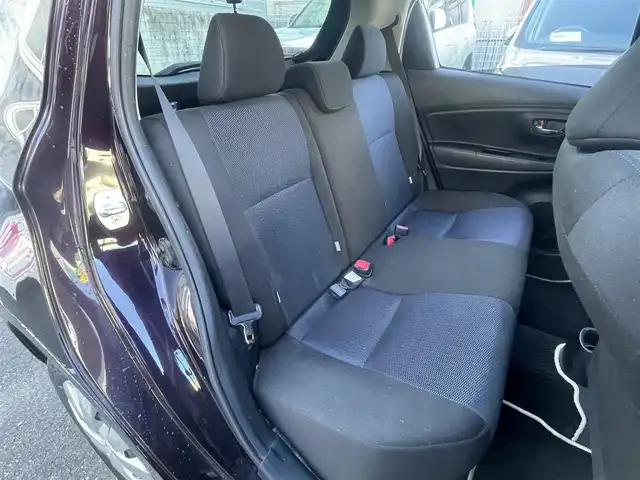 トヨタ ヴィッツ F LEDエディション 宮城県 2016(平28)年 7.9万km ボルドーマイカメタリック ワンオーナー/4WD/純正ＳＤナビ/（ＡＭ／ＦＭ／／ＣＤ／Ｂｌｕｅｔｏｏｔｈ）　/ワンセグテレビ　/横滑り防止装置　/４ＷＤオートモードスイッチ　/フロントワイパーデアイサー　/スマートキー　/プッシュスタート　/ＥＴＣ　/電動格納ミラー/スタッドレス社外AW/（165/70R14）