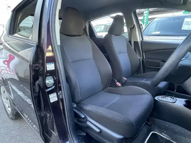 トヨタ ヴィッツ F LEDエディション 宮城県 2016(平28)年 7.9万km ボルドーマイカメタリック ワンオーナー/4WD/純正ＳＤナビ/（ＡＭ／ＦＭ／／ＣＤ／Ｂｌｕｅｔｏｏｔｈ）　/ワンセグテレビ　/横滑り防止装置　/４ＷＤオートモードスイッチ　/フロントワイパーデアイサー　/スマートキー　/プッシュスタート　/ＥＴＣ　/電動格納ミラー/スタッドレス社外AW/（165/70R14）