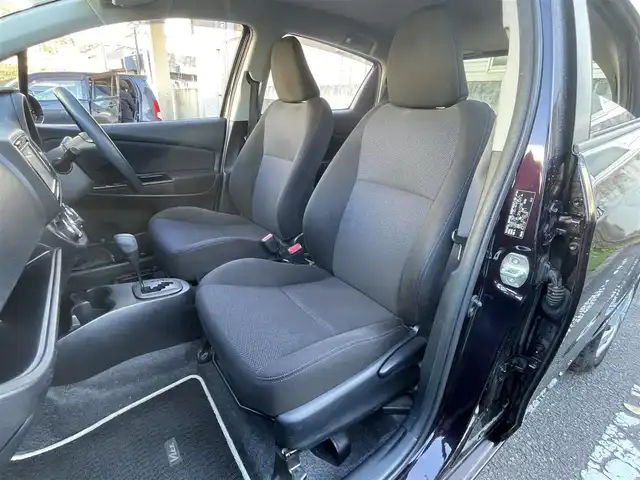 トヨタ ヴィッツ F LEDエディション 宮城県 2016(平28)年 7.9万km ボルドーマイカメタリック ワンオーナー/4WD/純正ＳＤナビ/（ＡＭ／ＦＭ／／ＣＤ／Ｂｌｕｅｔｏｏｔｈ）　/ワンセグテレビ　/横滑り防止装置　/４ＷＤオートモードスイッチ　/フロントワイパーデアイサー　/スマートキー　/プッシュスタート　/ＥＴＣ　/電動格納ミラー/スタッドレス社外AW/（165/70R14）