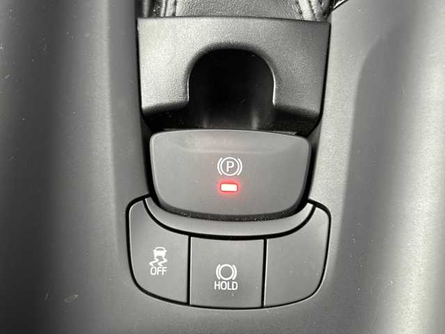 トヨタ Ｃ－ＨＲ S－T 福島県 2017(平29)年 1.5万km ブラックマイカ トヨタセーフティセンス/・衝突被害軽減ブレーキ/・オートハイビーム/・車線逸脱警報装置/・レーダークルーズコントロール/純正ナビ/・型番：NSZT-Y66T/・フルセグTV/BT/CD/DVD/SD/FM/AM/・バックカメラ/・ビルトインETC/前後ドライブレコーダー/・型番：TZ-DR210/革張りステアリング/・ステアリングスイッチ/電子パーキング/・オートブレーキホールド/USB充電ポート/電流ソケット/プッシュスタート/・スマートキー/・スペアキー1本/電動格納ミラー/・ウィンカーミラー/・オートミラー/横滑り防止装置/LEDヘッドライト/・ヘッドライトレベライザー/・オートライト/・フォグランプ/純正フロアマット/純正17インチAW/4WD