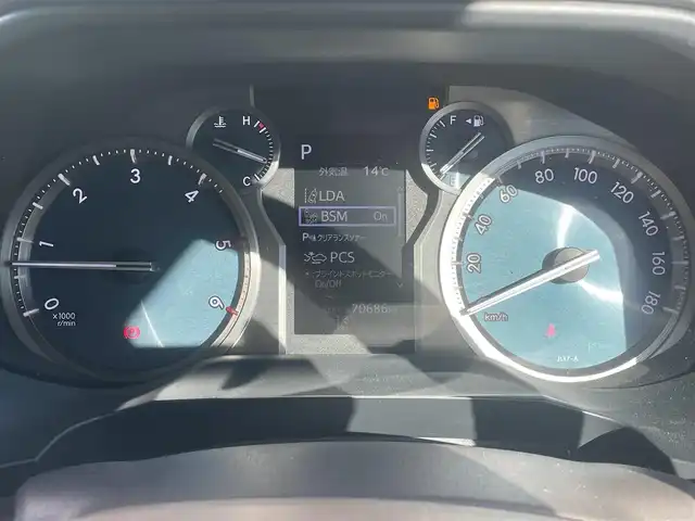 トヨタ ランドクルーザー プラド TX Lパッケージ マットブラED 和歌山県 2023(令5)年 7.1万km ホワイトパールクリスタルシャイン 純正9インチナビ/全方位カメラ/フルセグTV/衝突軽減ブレーキ/レーダークルコン/ブラインドスポットモニター/前後コーナーセンサー/オートライト/ビルトインETC2.0/シートヒーター/シートベンチレーション/パワーシート/ルーフレール/LEDヘッドライト/フォグランプ/電格ミラー
