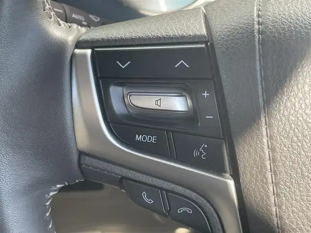 トヨタ ランドクルーザー プラド TX Lパッケージ マットブラED 和歌山県 2023(令5)年 7.1万km ホワイトパールクリスタルシャイン 純正9インチナビ/全方位カメラ/フルセグTV/衝突軽減ブレーキ/レーダークルコン/ブラインドスポットモニター/前後コーナーセンサー/オートライト/ビルトインETC2.0/シートヒーター/シートベンチレーション/パワーシート/ルーフレール/LEDヘッドライト/フォグランプ/電格ミラー