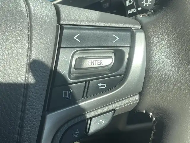 トヨタ ランドクルーザー プラド TX Lパッケージ マットブラED 和歌山県 2023(令5)年 7.1万km ホワイトパールクリスタルシャイン 純正9インチナビ/全方位カメラ/フルセグTV/衝突軽減ブレーキ/レーダークルコン/ブラインドスポットモニター/前後コーナーセンサー/オートライト/ビルトインETC2.0/シートヒーター/シートベンチレーション/パワーシート/ルーフレール/LEDヘッドライト/フォグランプ/電格ミラー