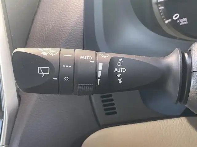 トヨタ ランドクルーザー プラド TX Lパッケージ マットブラED 和歌山県 2023(令5)年 7.1万km ホワイトパールクリスタルシャイン 純正9インチナビ/全方位カメラ/フルセグTV/衝突軽減ブレーキ/レーダークルコン/ブラインドスポットモニター/前後コーナーセンサー/オートライト/ビルトインETC2.0/シートヒーター/シートベンチレーション/パワーシート/ルーフレール/LEDヘッドライト/フォグランプ/電格ミラー