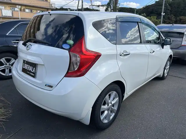 日産 ノート メダリスト 福岡県 2013(平25)年 10.9万km パール 禁煙車/純正ナビ・地デジ/バックカメラ/ドアバイザー/ETC