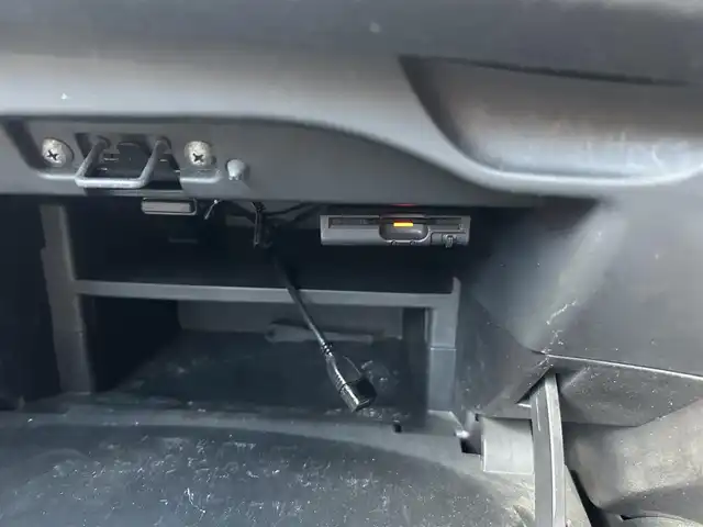 日産 ノート メダリスト 福岡県 2013(平25)年 10.9万km パール 禁煙車/純正ナビ・地デジ/バックカメラ/ドアバイザー/ETC