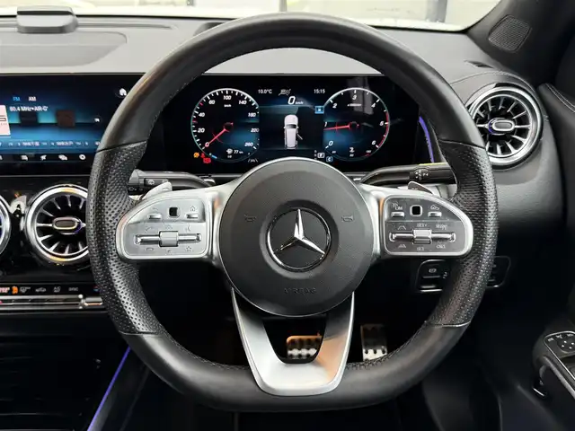 メルセデス・ベンツ Ｍ・ベンツ ＧＬＢ２００ｄ 4マチック AMGライン 道南・函館 2021(令3)年 3.7万km ポーラホワイト ワンオーナー車/スライディングガラスルーフ/アドバンスドパッケージ/・ヘッドアップディスプレイ(HUD)/・アドバンスドサウンドシステム/AMGレザーエクスクルーシブパッケージ/・本革シート/・アンビエントライト（64色）/フロントメモリー付きパワーシート/シートヒーター/純正ナビTV　360度カメラ/キーレスゴー/スペアキー有/フットトランクオープナー/新車時保証書/取扱説明書