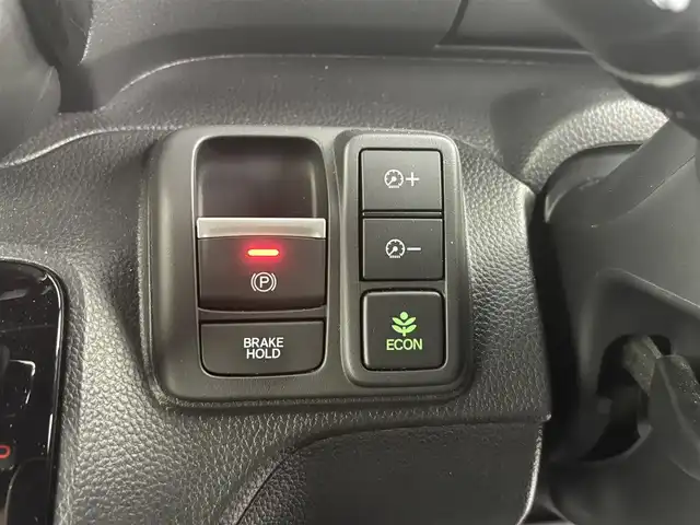 ホンダ Ｎ ＢＯＸ カスタム L 埼玉県 2022(令4)年 3.4万km クリスタルブラックパール 純正ナビ　VXM-225Ci/バックカメラ/ETC/Honda SENSING/・衝突軽減ブレーキ/・歩行者事故低減ステアリング/・路外逸脱抑制機能/・渋滞追従機能付アダプティブクルーズコントロール/・車線維持支援システム/・先行車発進お知らせ機能/・標識認識機能/・オートマチックハイビーム/前席シートヒーター/電子パーキングシステム/ブレーキホールド/ウィンカーミラー/フロントフォグランプ/ロールサンシェード/純正フロアマット/純正14インチアルミホイール